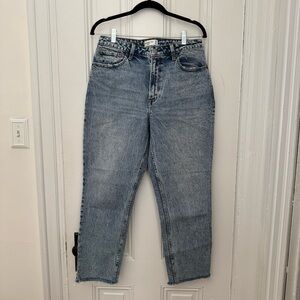 Abercrombie Curve Love Mom Jeans Size 29